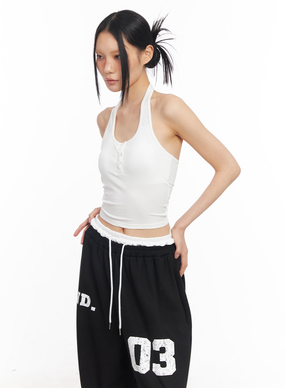 halter-buttoned-crop-tank-top-cy52