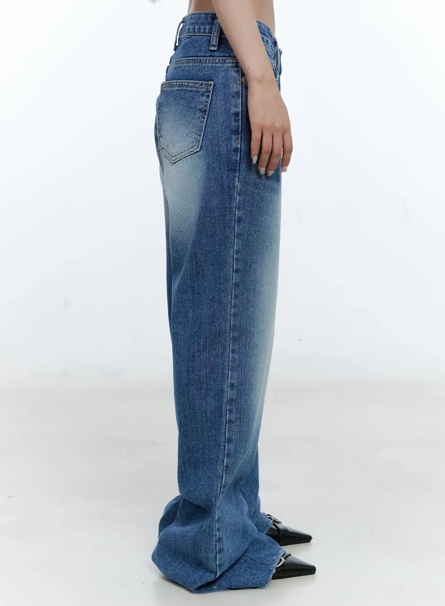 Eunbyul Wide-Leg Flare Denim Jeans CL530