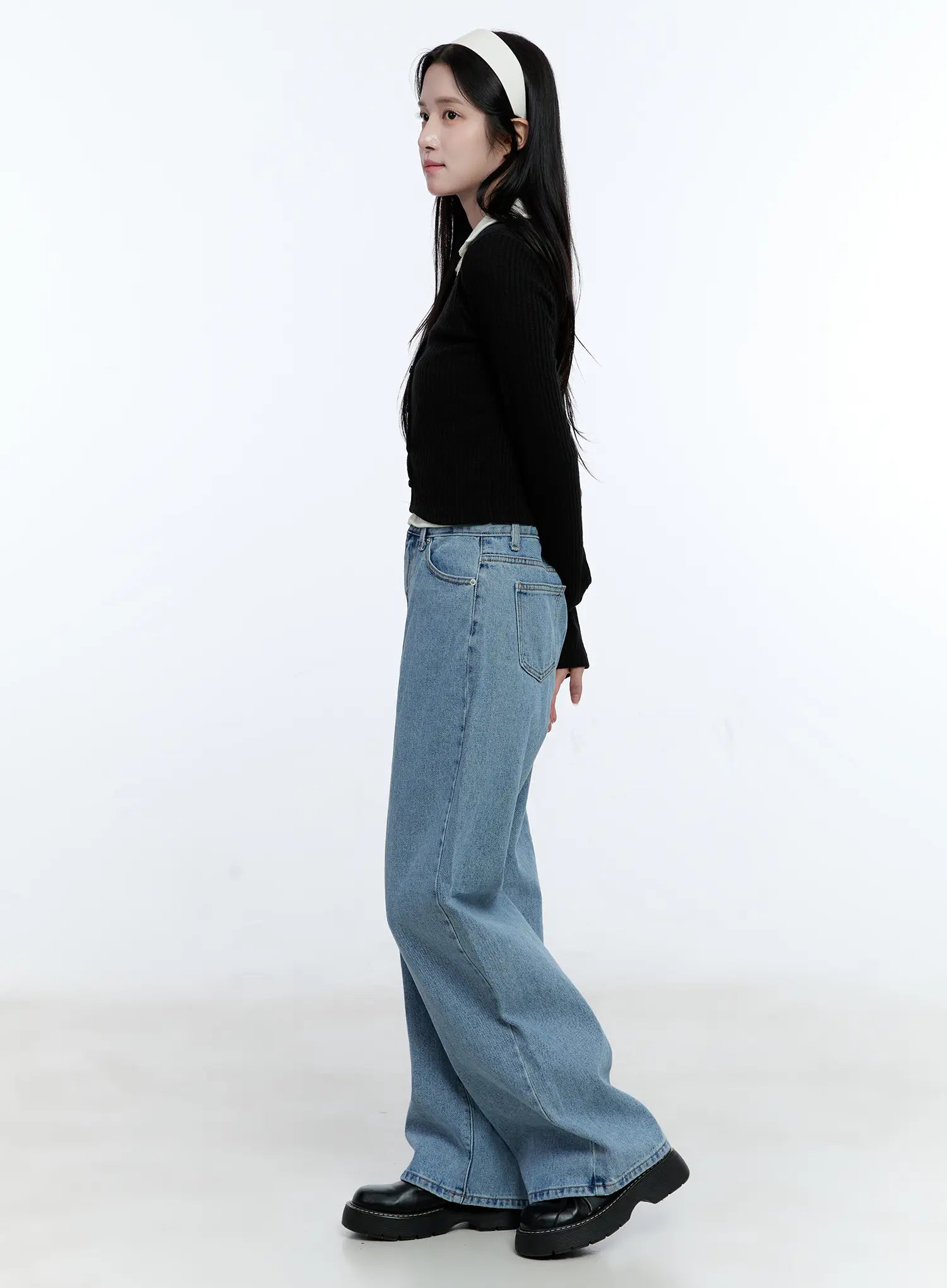 marina-semi-wide-denim-jeans-cg514