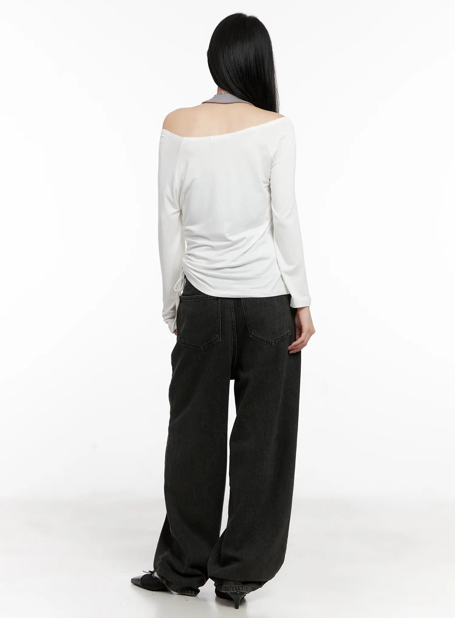 graphic-off-shoulder-long-sleeve-top-cg522