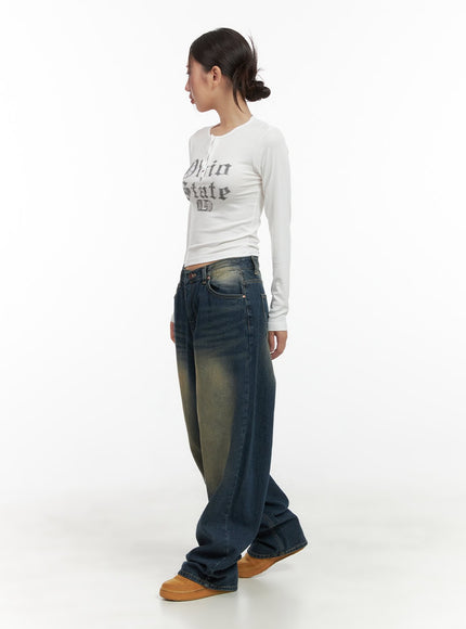 buttoned-graphic-long-sleeve-cg423