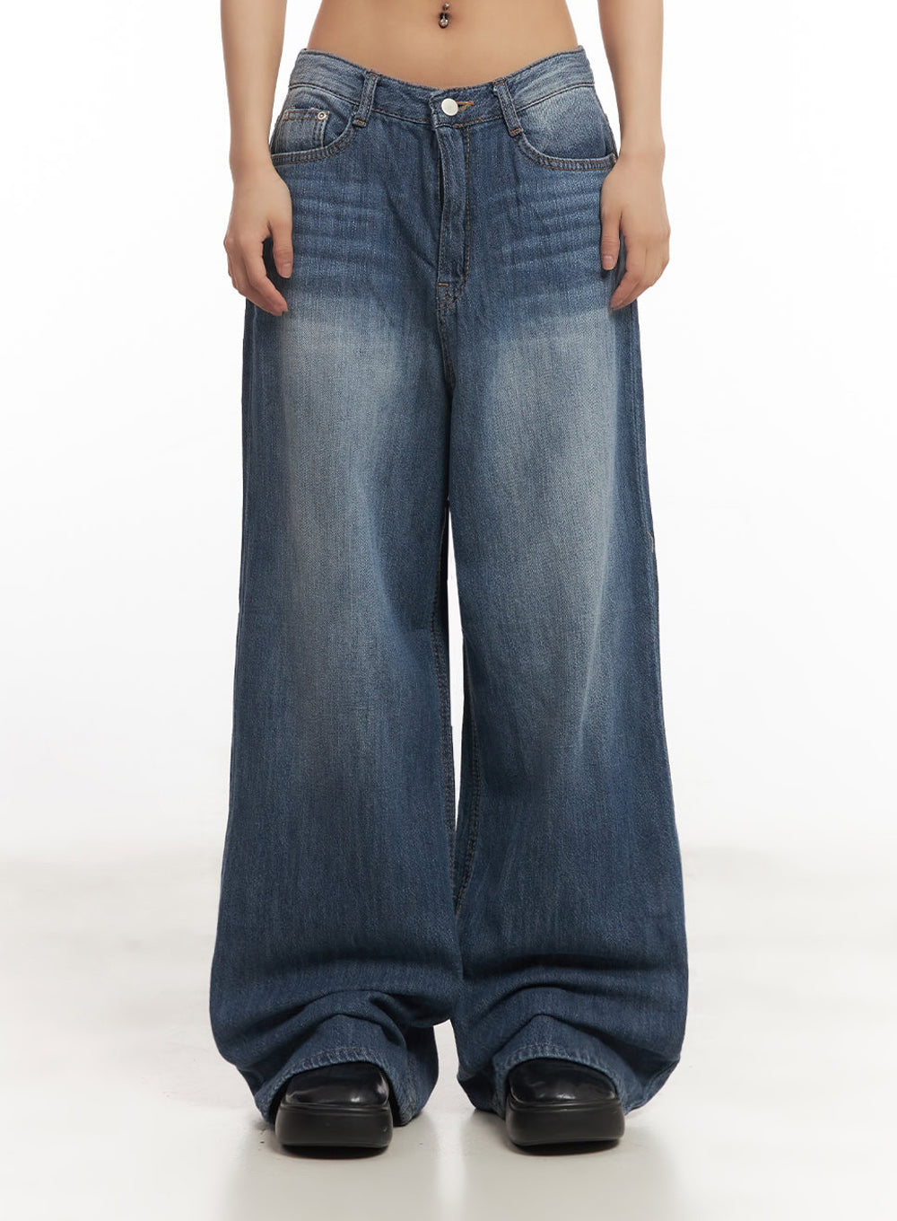 sable-baggy-bootcut-jeans-ia517