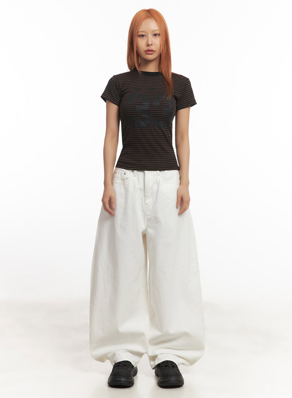 striped-slim-fit-graphic-top-ia515