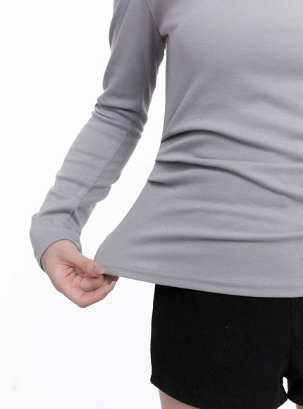 Cut-Out Shoulder Turtleneck Top CG529