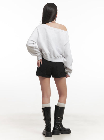 String One-Shoulder Crop Sweatshirt CF526