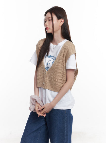 buttoned-knit-crop-vest-top-cy515