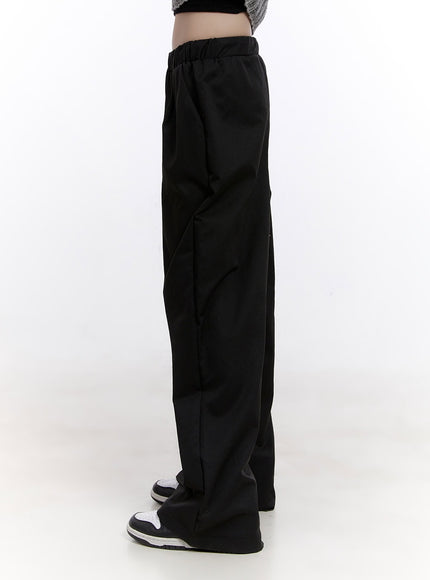 essential-wide-fit-sweatpants-cf511