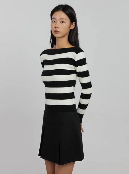 striped-boat-neck-knit-top-ij508
