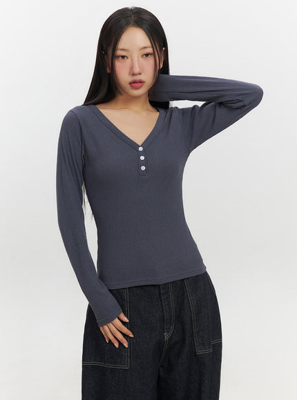 Buttoned V-Neck Long-Sleeve Top IF510