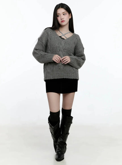 chunky-cable-knit-v-neck-sweater-io527