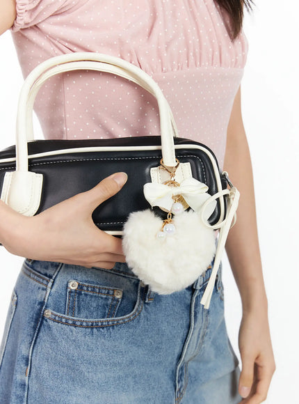 ribbon-pearl-heart-keychain-cm519