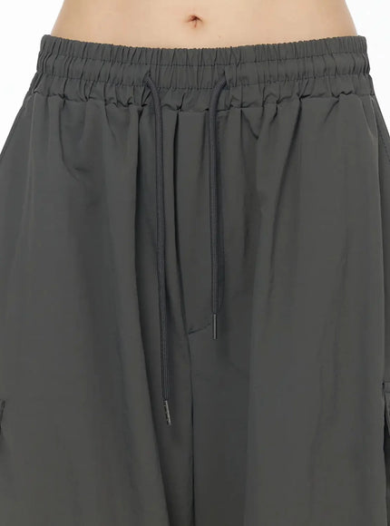 adjustable-cargo-bermuda-pants-iy526