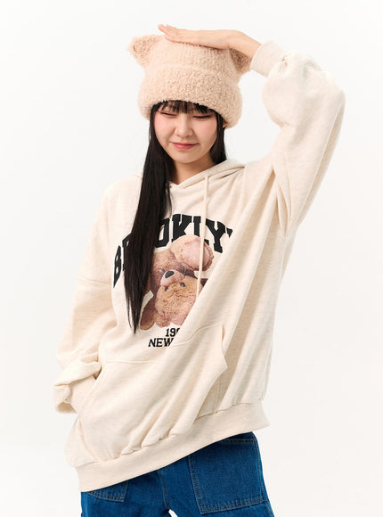 cute-loose-fit-graphic-hoodie-io317