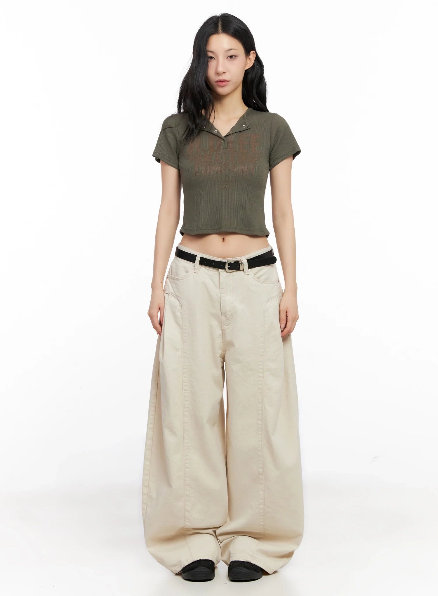 graphic-snap-collar-crop-tee-ig508