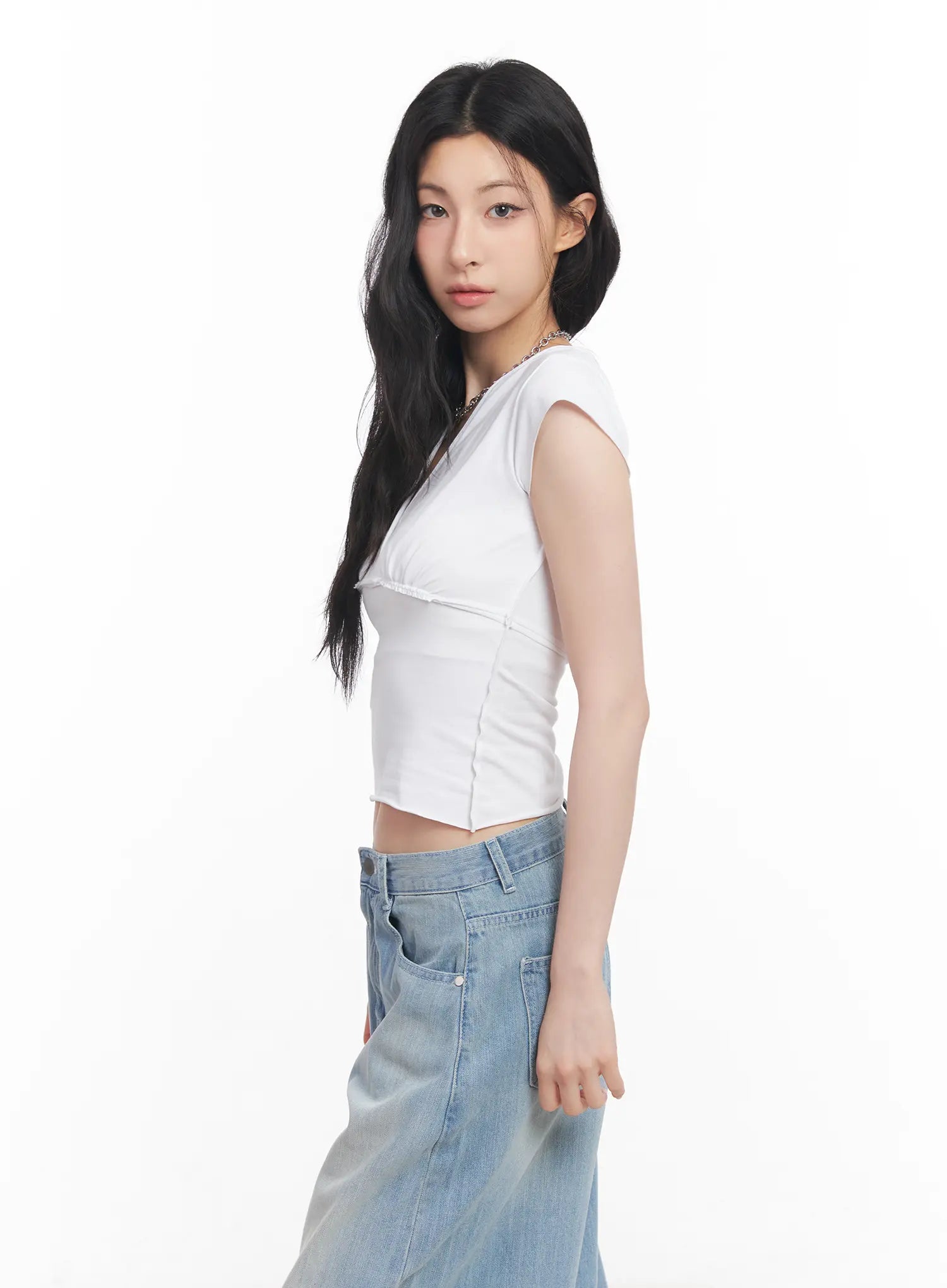 v-neck-cropped-tee-cu511