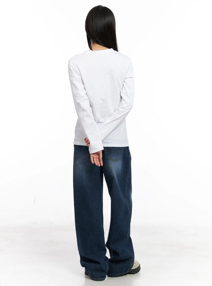 chic-lettering-long-sleeve-tee-cn521