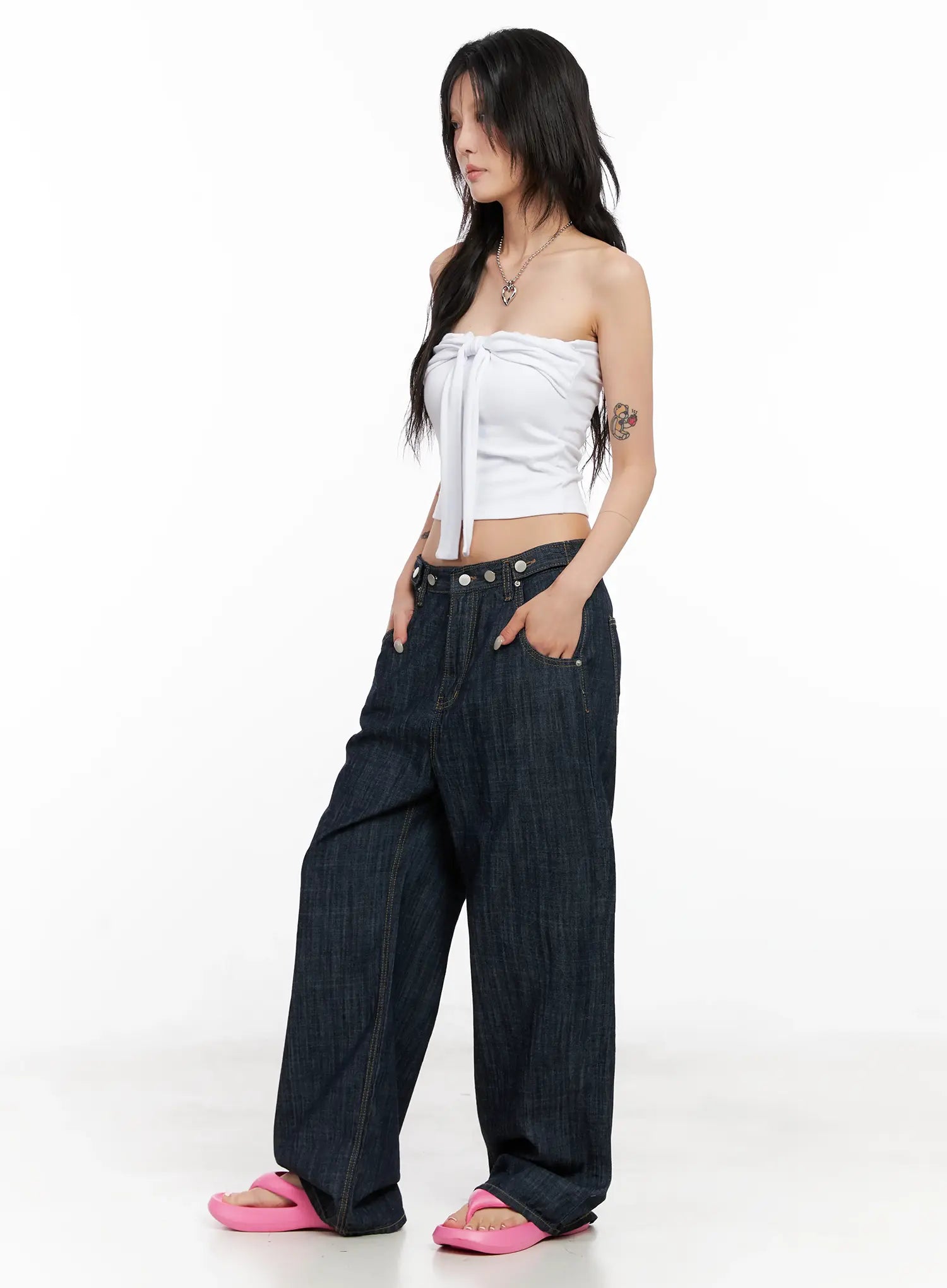 saebi-button-detail-jeans-cl528
