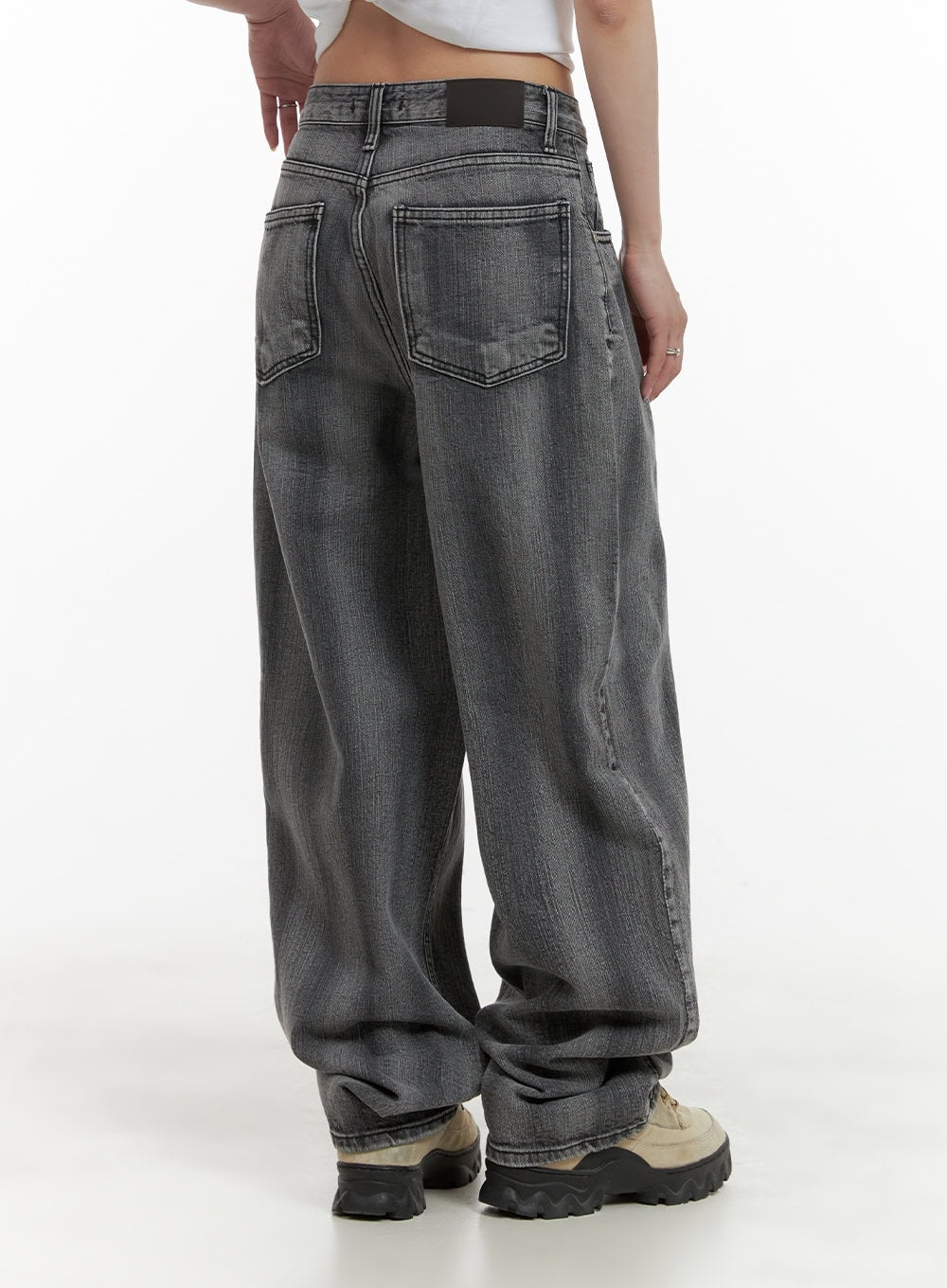 stripe-washed-baggy-jeans-ca430