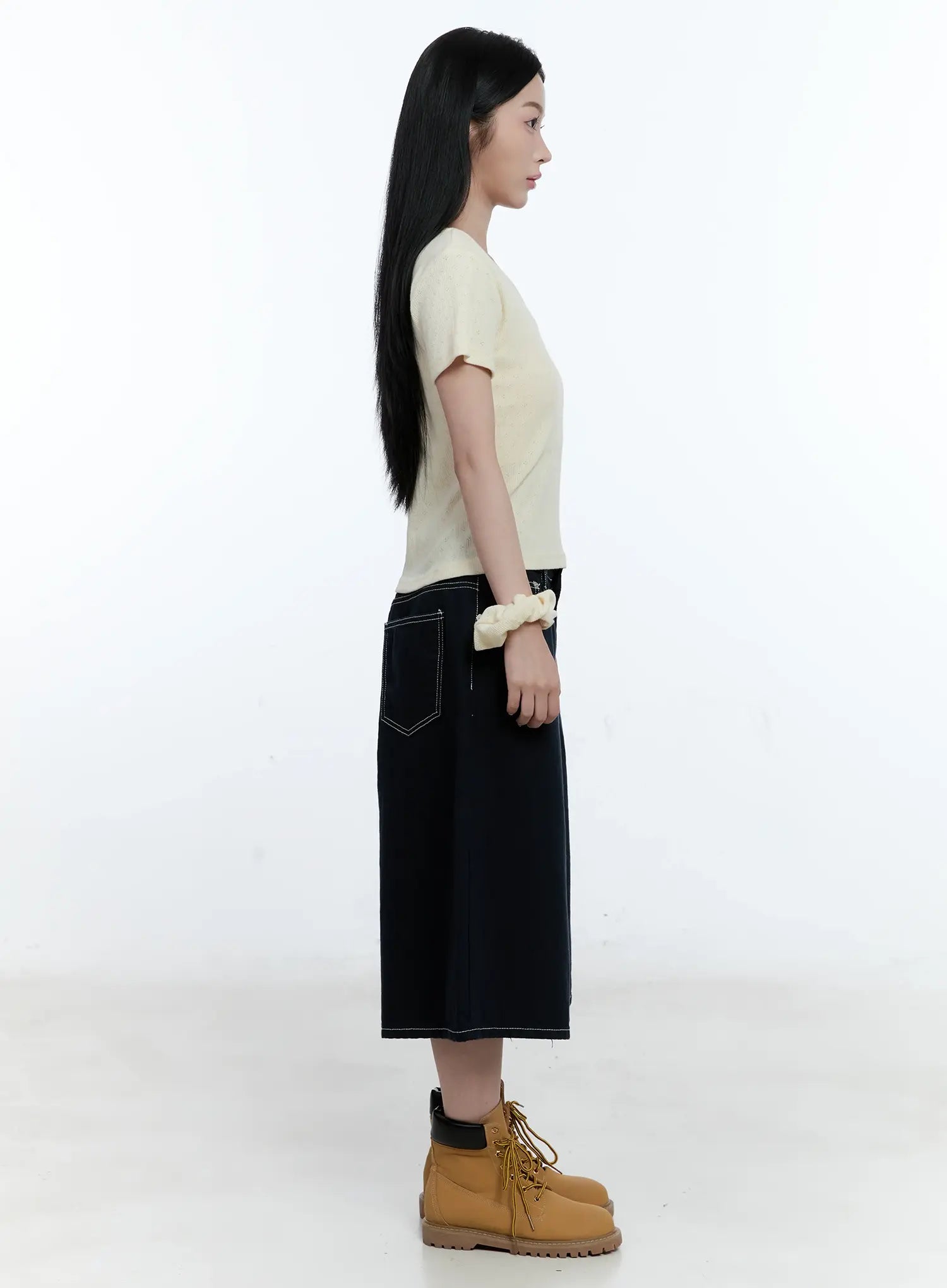 Classic Wide-Leg Bermuda Pants CG501