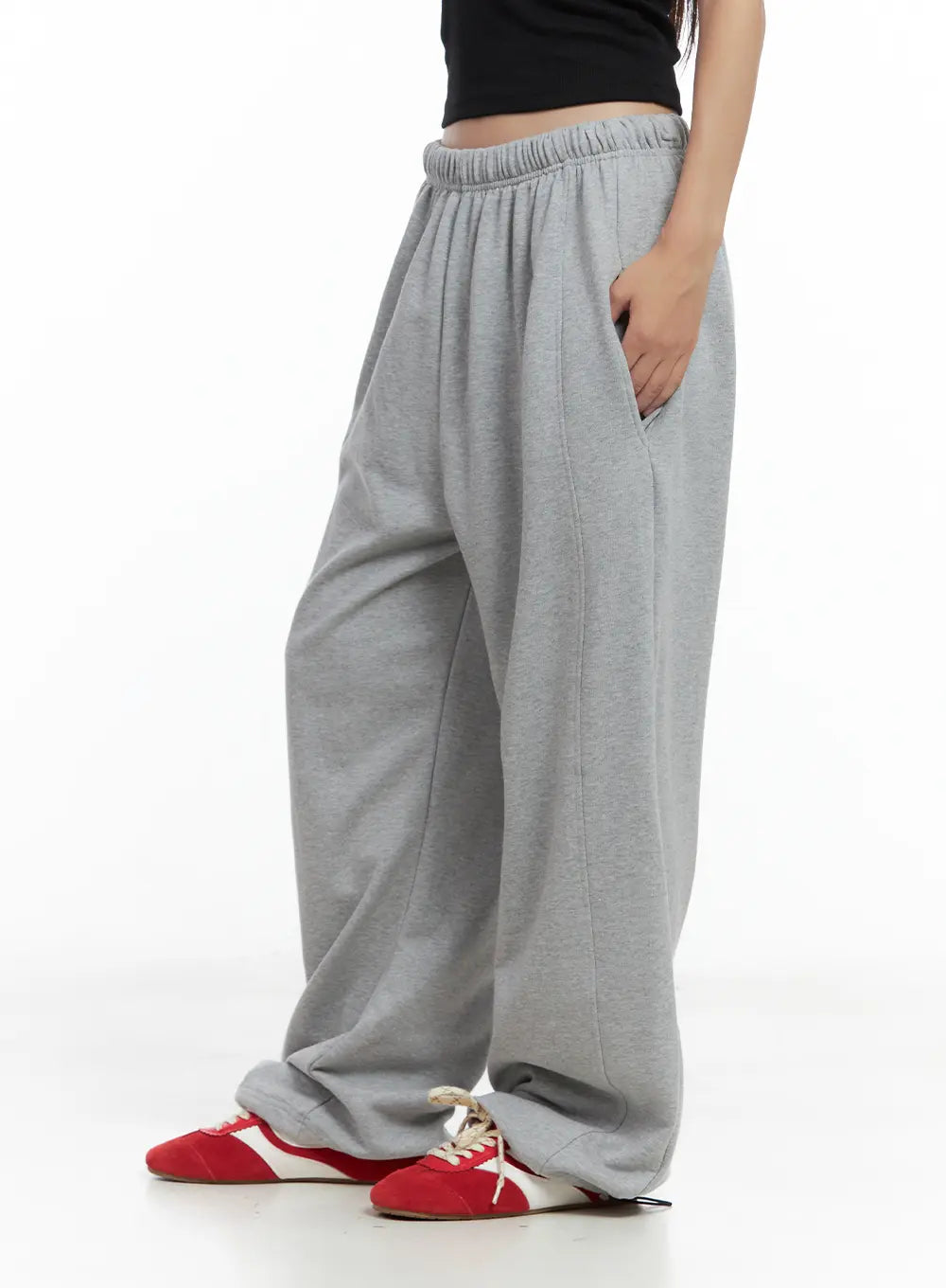 essential-loose-fit-sweatpants-cl508