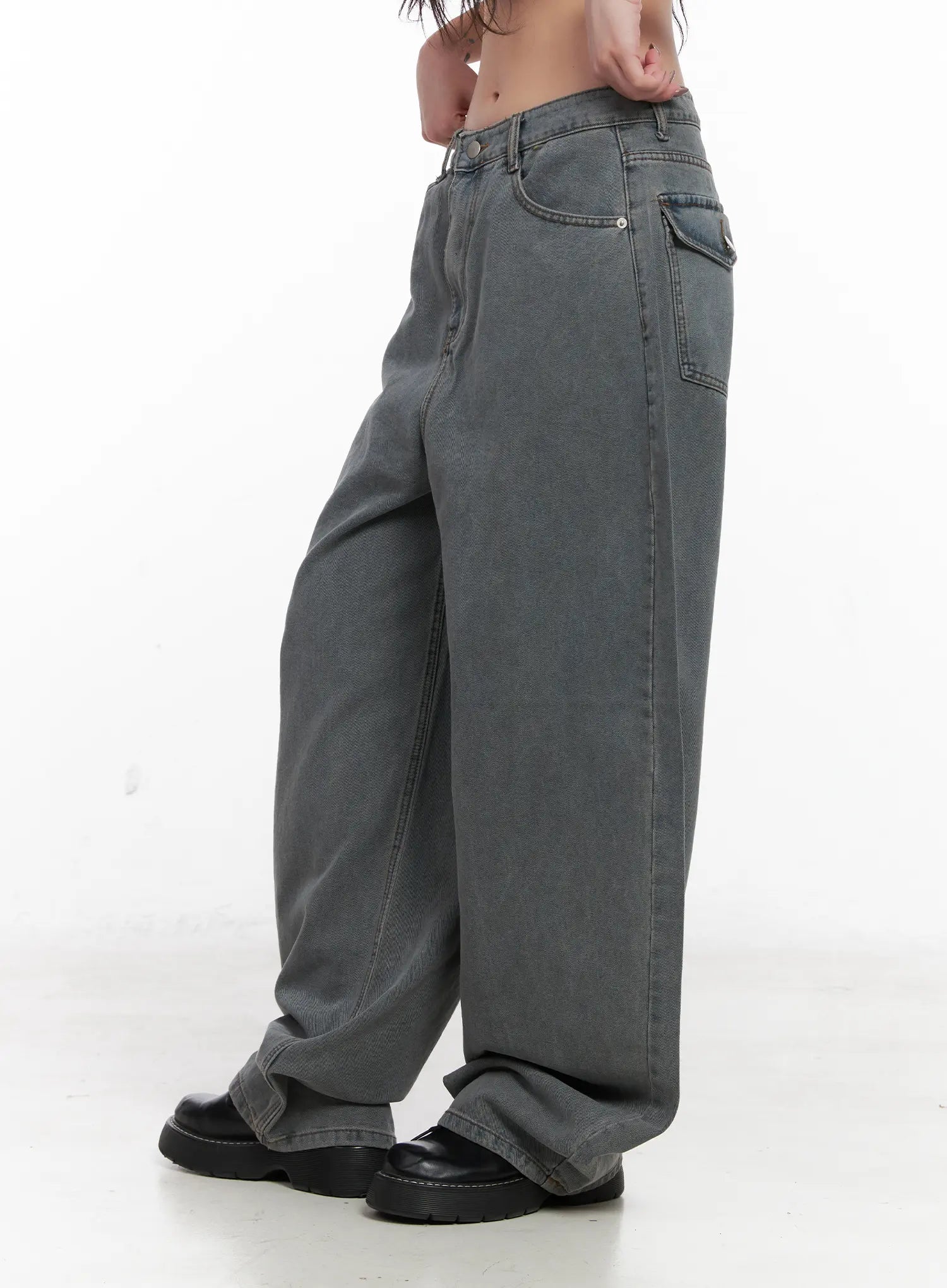 odet-wide-leg-balloon-jeans-cn512