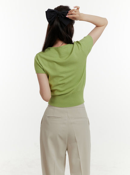 unbalanced-buttoned-crop-knit-tee-oy409