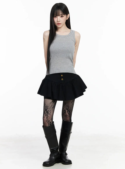 eyelet-detail-sleeveless-top-iy511