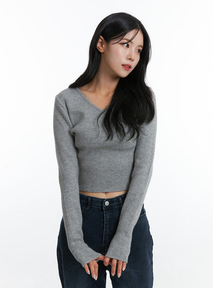 v-neck-knit-crop-sweater-on330