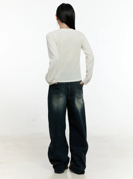 graphic-print-long-sleeve-tee-cn505