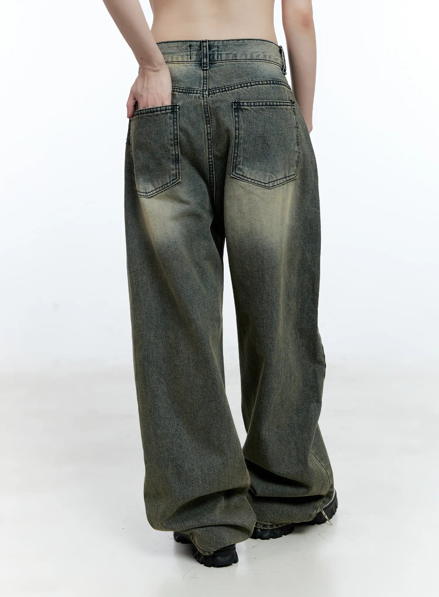 yeonsoo-vintage-wash-wide-leg-jeans-cg507