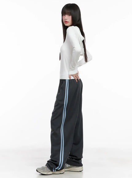 wide-leg-striped-track-pants-cg519
