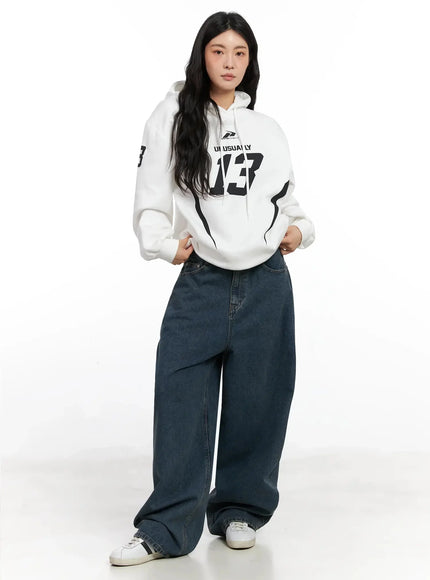 graphic-print-oversized-hoodie-in528