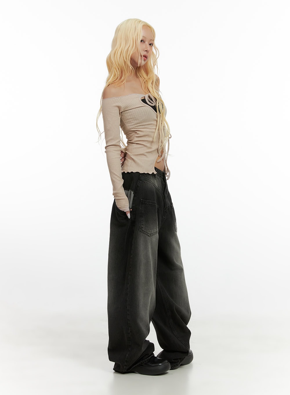 darla-oversized-pocketed-denim-jeans-cs425