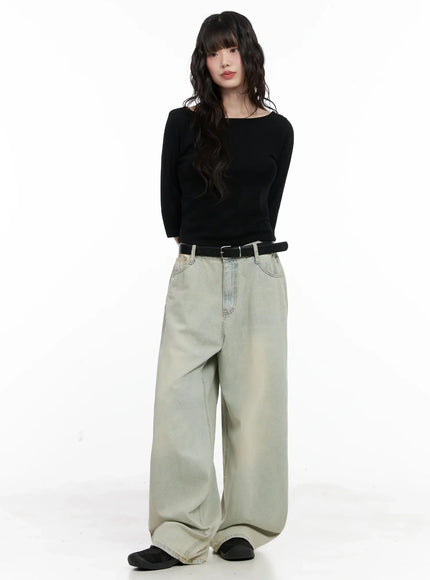 minimalist-black-boat-neck-top-il531