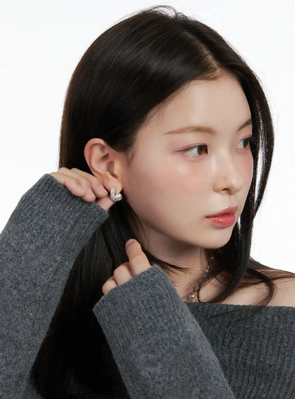 Elegant Cubic Faux-Pearl Earrings IN510