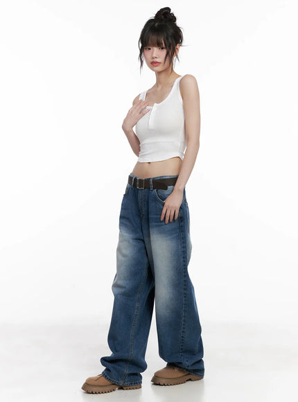button-cropped-tank-top-cg518