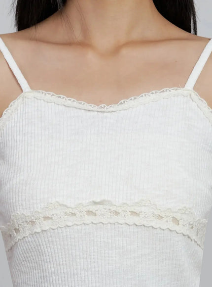 lace-trim-sleeveless-camisole-im520