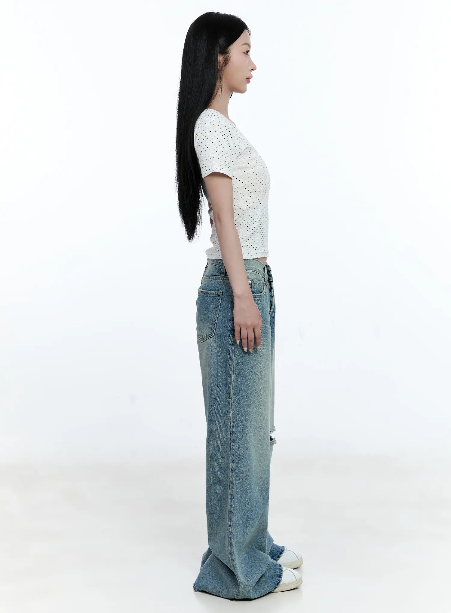 mazie-distressed-wide-leg-flare-jeans-cg512