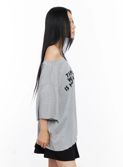 off-shoulder-relaxed-fit-graphic-tee-cl530