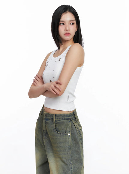 ribbed-eyelet-slim-fit-tank-top-is525