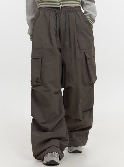 pocketed-wide-leg-cargo-pants-if510