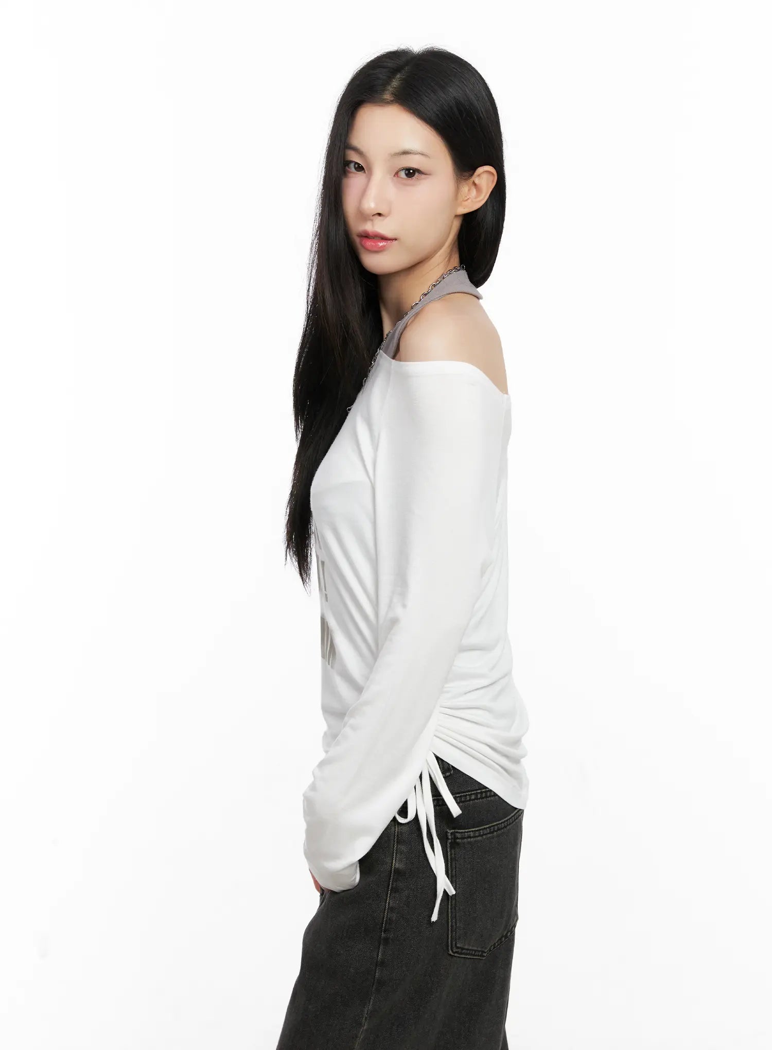 graphic-off-shoulder-long-sleeve-top-cg522