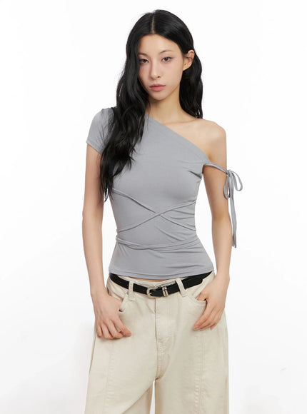 asymmetric-strap-off-shoulder-top-ig508