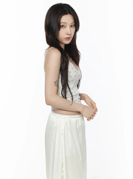 floral-lace-trim-v-neck-cami-tank-cu503