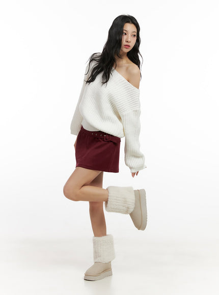 off-shoulder-loose-fit-knit-sweater-cn413