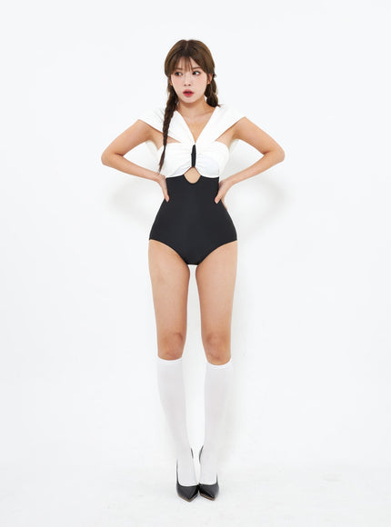 twisted-bust-swimsuit-iu302