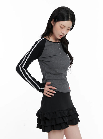 Two-Tone Lace Detail Top CS529