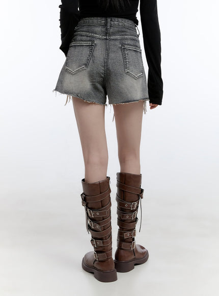 denim-graphic-distressed-shorts-cg413