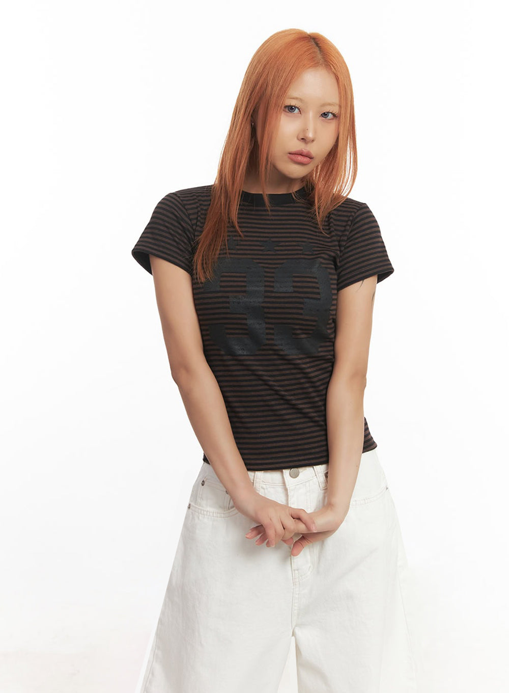 striped-slim-fit-graphic-top-ia515