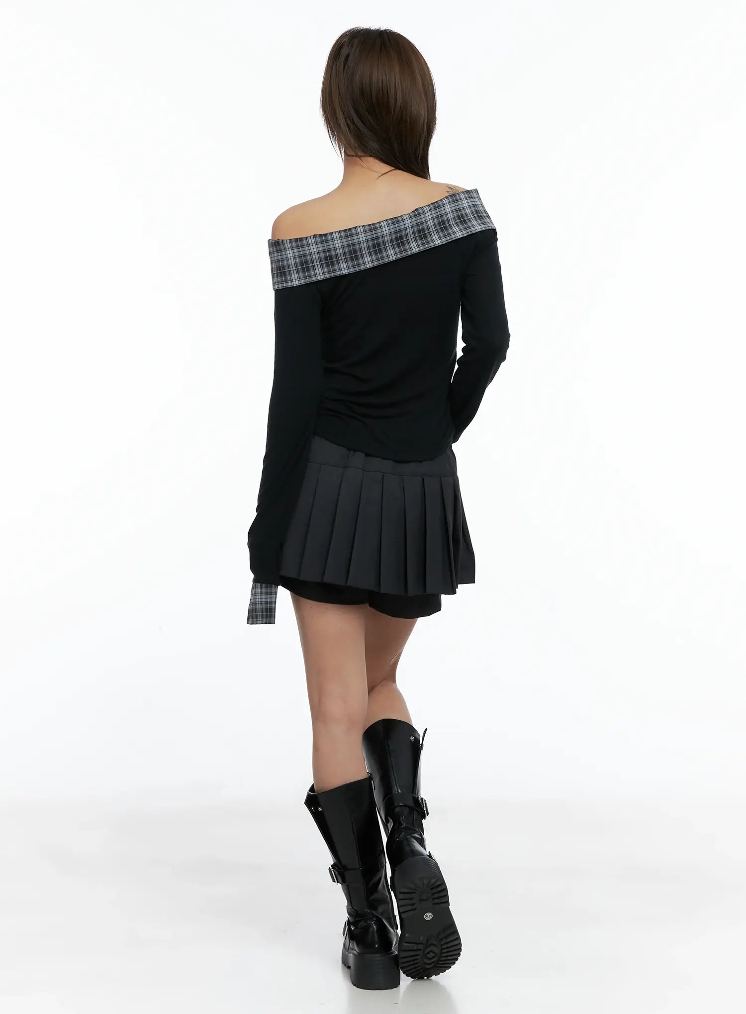plaid-off-shoulder-long-sleeve-top-cs504